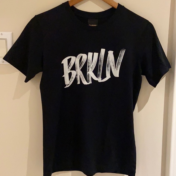 Aritzia LA NOTTE Tshirt - Picture 1 of 3